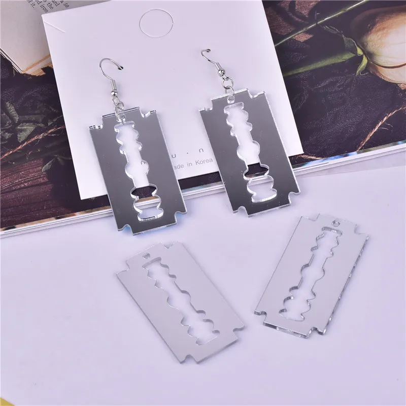 10 шт./упак. Смешные готические панк лезвия Arcylic Подвески двойное лицо зеркало