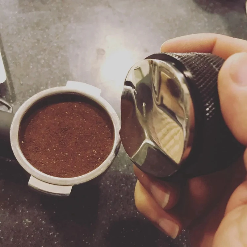 

1 Pcs 51mm Coffee Tamper Distributor Leveler Tools & 1 Pcs Coffee Tamper Wooden Handle Barista Espresso Machine Grinder