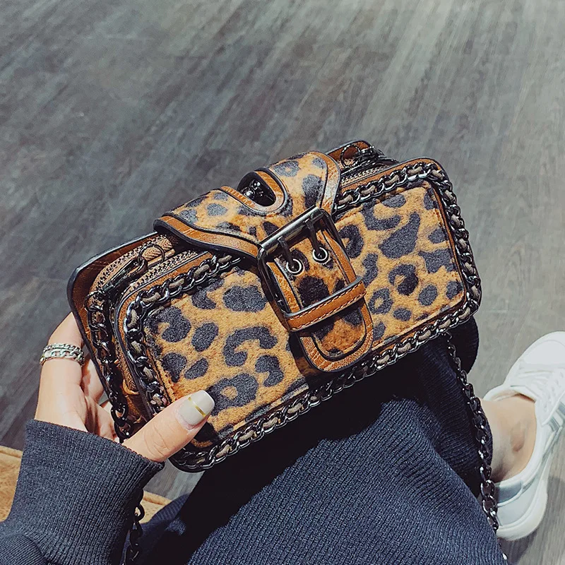 Леопардовый принт с цепью Сумки для женщин 2019 ретро кожаный замок сумка через