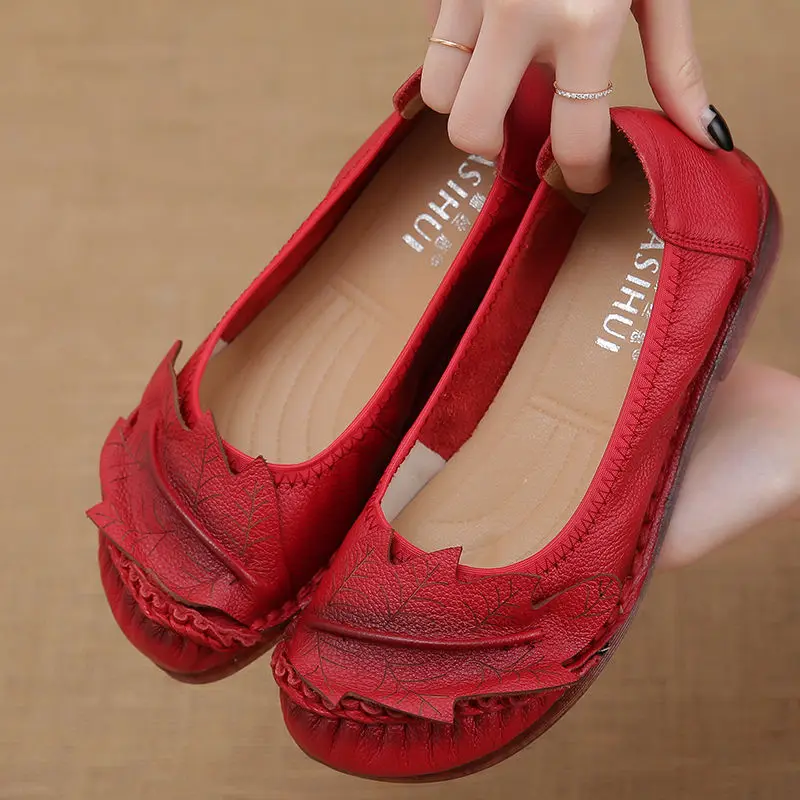 

OUKAHUI 2021 Spring Summer Fashion Leaves Genuine Leather Ladies Slip On Flat Shoes For Women Retro Super Soft Comfortable Flats