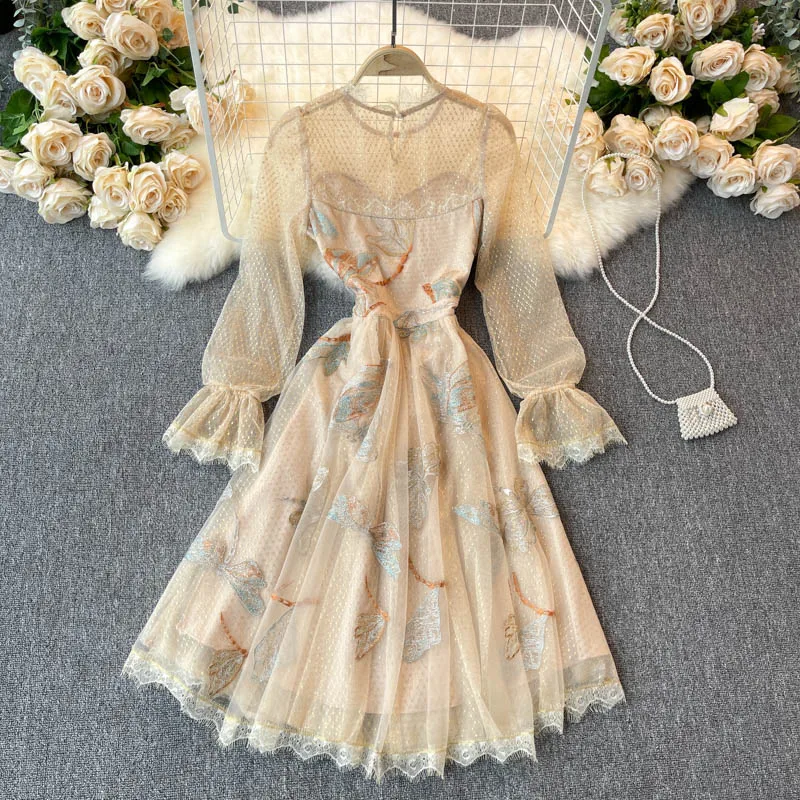 

Женское винтажное вечернее платье, элегантное яркое шелковое Сетчатое платье с расклешенными рукавами, оборками и цветочной вышивкой, осен...