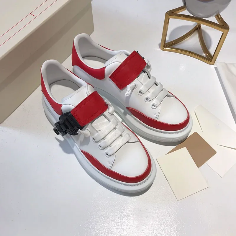 Женские кроссовки на платформе Повседневная Удобная модельная обувь ремешке с