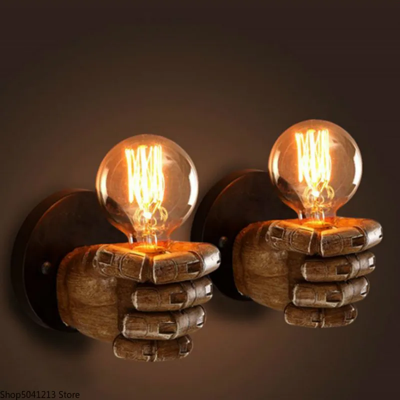 Промышленный настенный светильник в виде кулак из смолы для спальни дома ретро