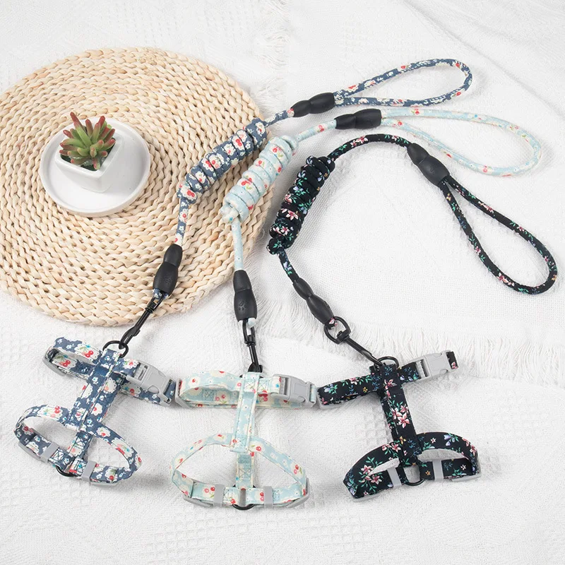 

Pet Dog Bone Printing Harness and Leash Set Summer Chihuahua Fashion Harness for Small Dog Adjustable Walking Puppy Accessories