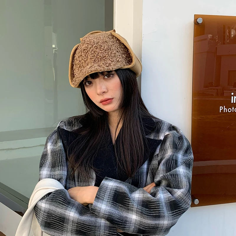 

Korean Version of Lamb Wool Lei Feng Hat Autumn Winter Warm Plush Cap Women Cycling Plus Velvet Ear Protection Bomber Hat