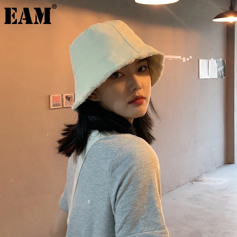 

[EAM] Women Beige Multicolor Burr Fishermen Hat New Round Dome Temperament Fashion Tide All-match Spring Autumn 2021 1DD8406