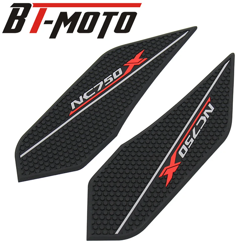 Защитная противоскользящая накладка на бак NC750 наклейка газовый коленный захват