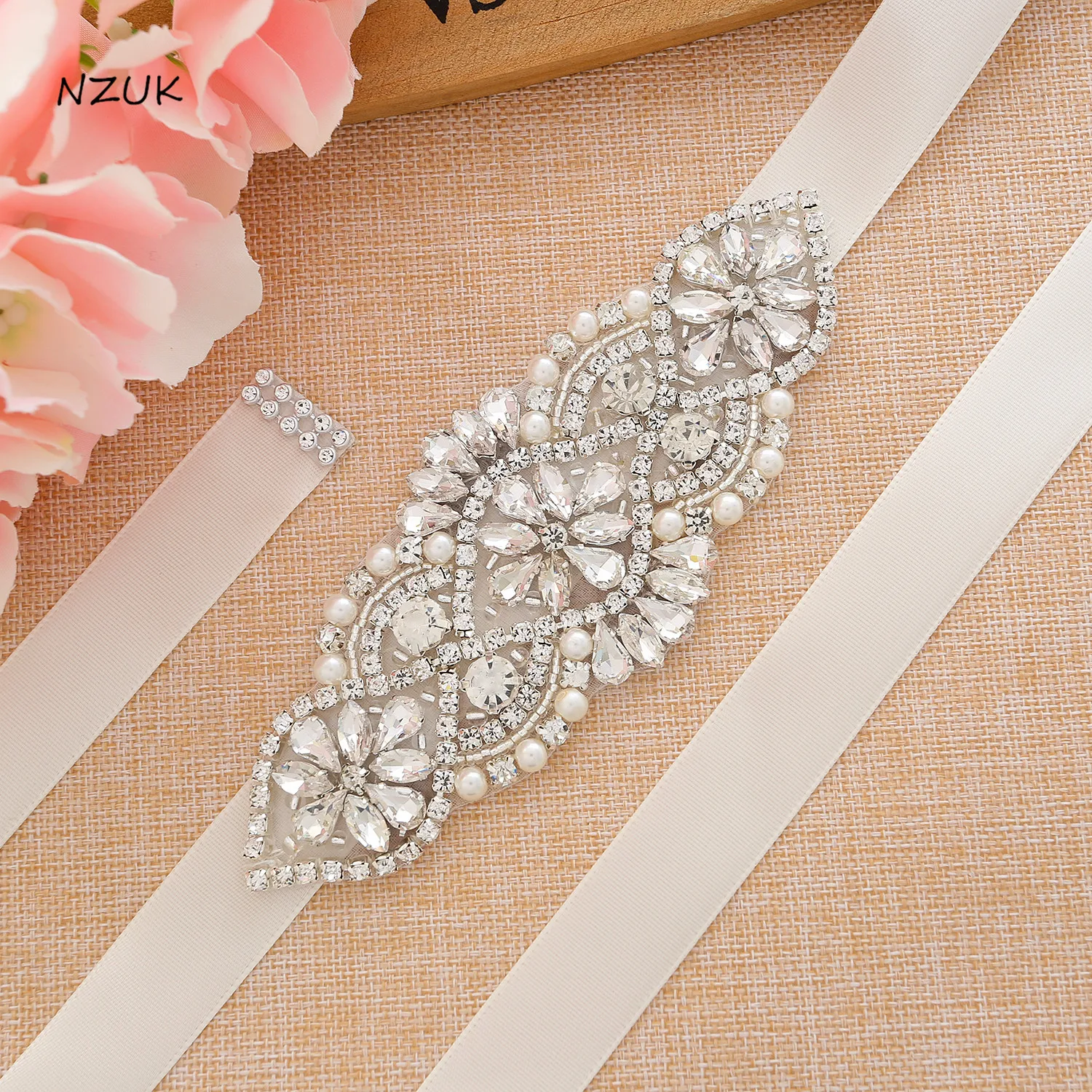 

Silver Crystal Wedding Sash Rhinestones Wedding Belt Pearls Bridal Belt For Bridal Bridemaid Dress De Mariage Y107S