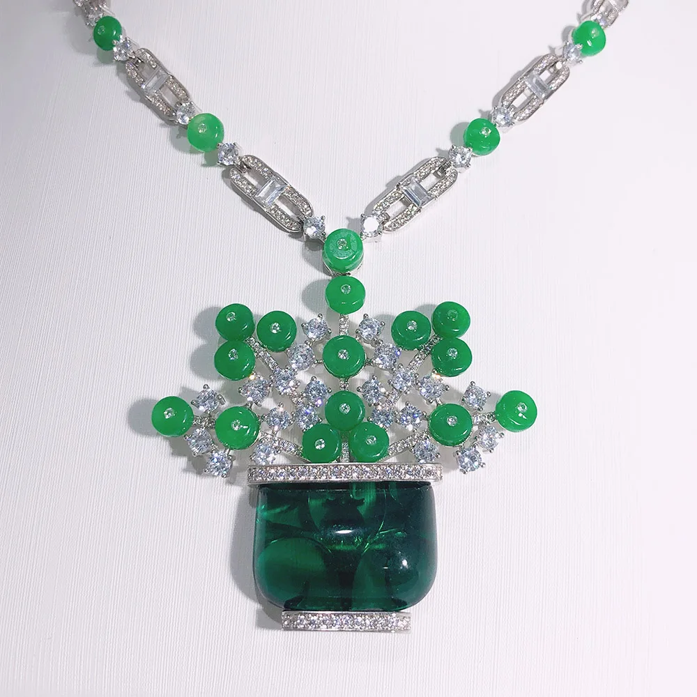 fashion luxury green chalcedony necklace womens fowers shiny classic brand jewelry hot sale party wedding lucky free global shipping