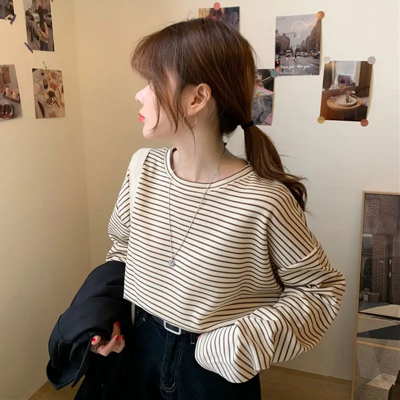 

2021 New Early Spring Blouse Women's Long-sleeved Hong Kong-style Loose Bottoming Shirt Ins Lazy Style Striped Inner T-shirt