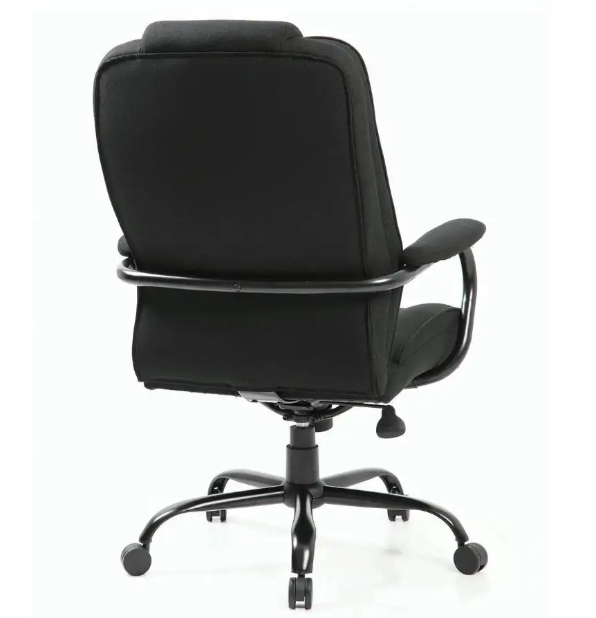 Классическое мягкое кресло руководителя офисное со средней спинкой и