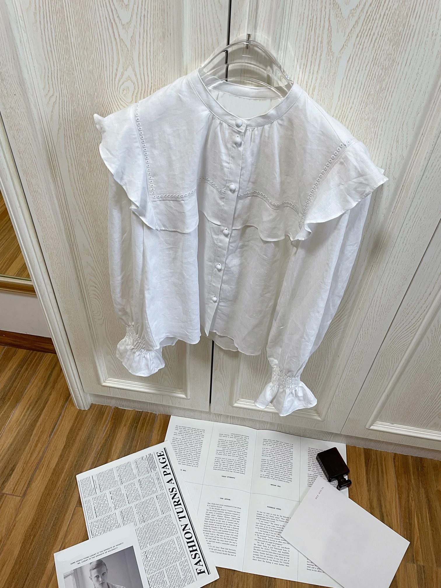 

Top Quality 100% Linen Shirts for Women Fashion Ruffle Shoulder Design Long Sleeve Shirts Luxury Brand Solid Shirts Autumn 2021