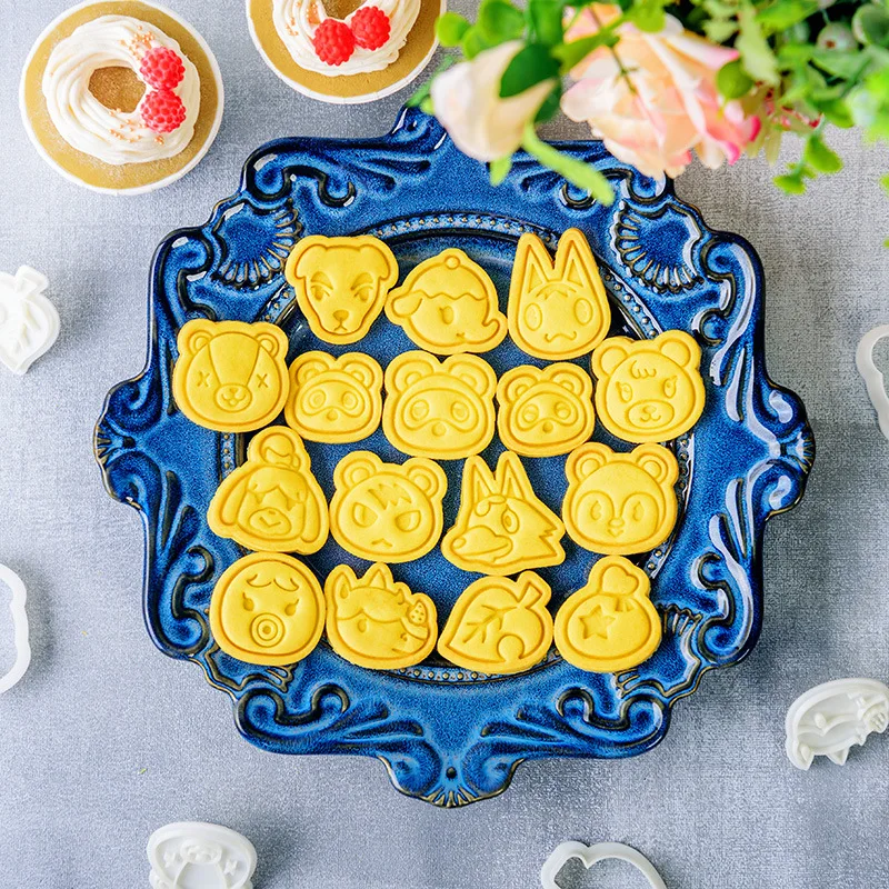 

Animal Crossing Forest Friends Club Biscuit Mold Form Cartoon Animal Cookie Fondant Cutters Pastry Sugar Craft Baking Tools 2022