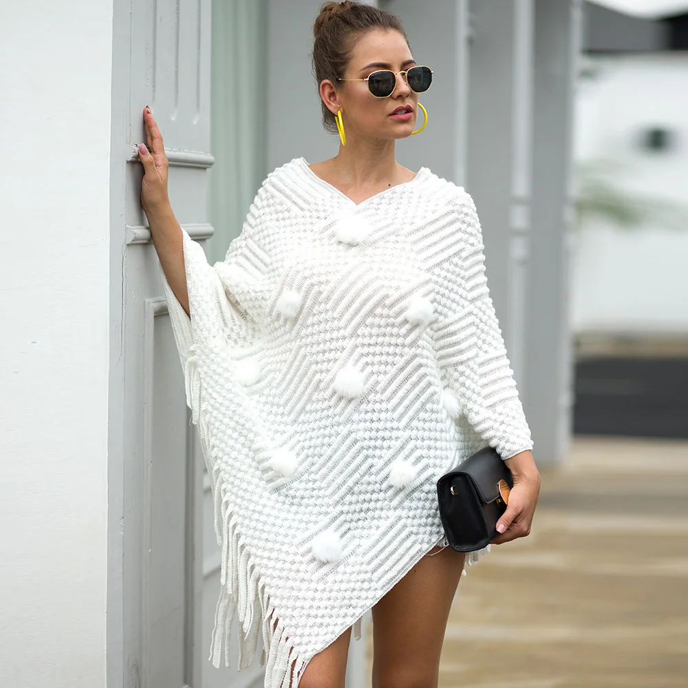 Женская накидка-пончо с бахромой белый красный черный трикотажный джемпер