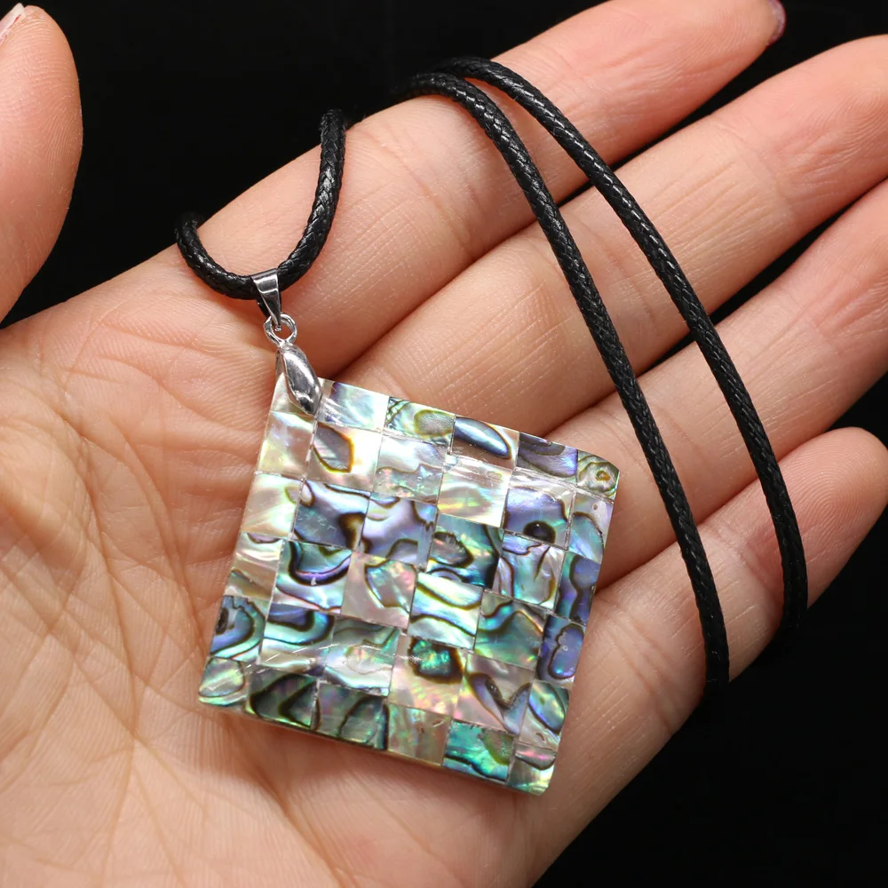 

Natural Shell Necklace With Rhombus-Shaped Pendant Leather Cord 2MM Charms For Elegant Women Love Romantic Gift