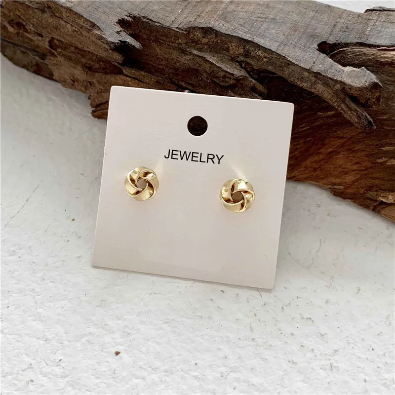 Серьги в стиле панк с изящными полыми кудрявыми волнами металлические