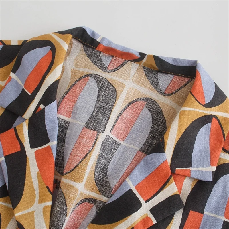 Женская короткая блузка MESTTRAF с геометрическим принтом модная рубашка в стиле