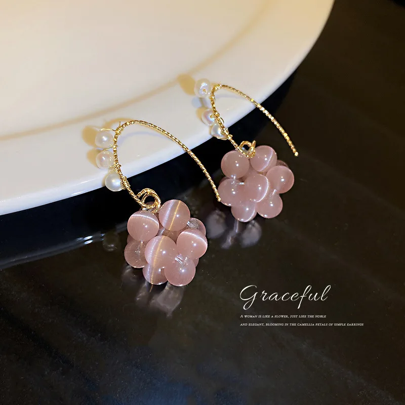 

Real Gold Plating South Korea East Gate New Grape String Earrings Earhook Net Red Temperament Simple Design Sense Women