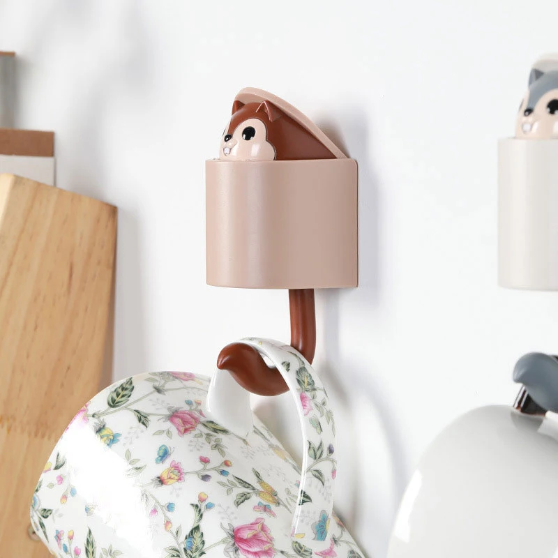 

Creativity Outstretched Squirrel Hook Coat Wall Hook Key Holder Wall Home Decoration Kitchen Hook Bathroom Accessories