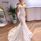 Платье свадебное кружевное с открытыми плечами и коротким рукавом, со шлейфом