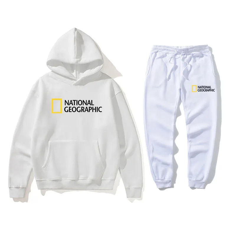

Hoodies & Sweatshirts