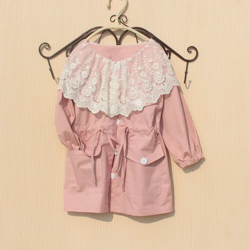 Тренчкот для девочек весенний кружевной в стиле пэчворк ветровка 2 вида цветов |