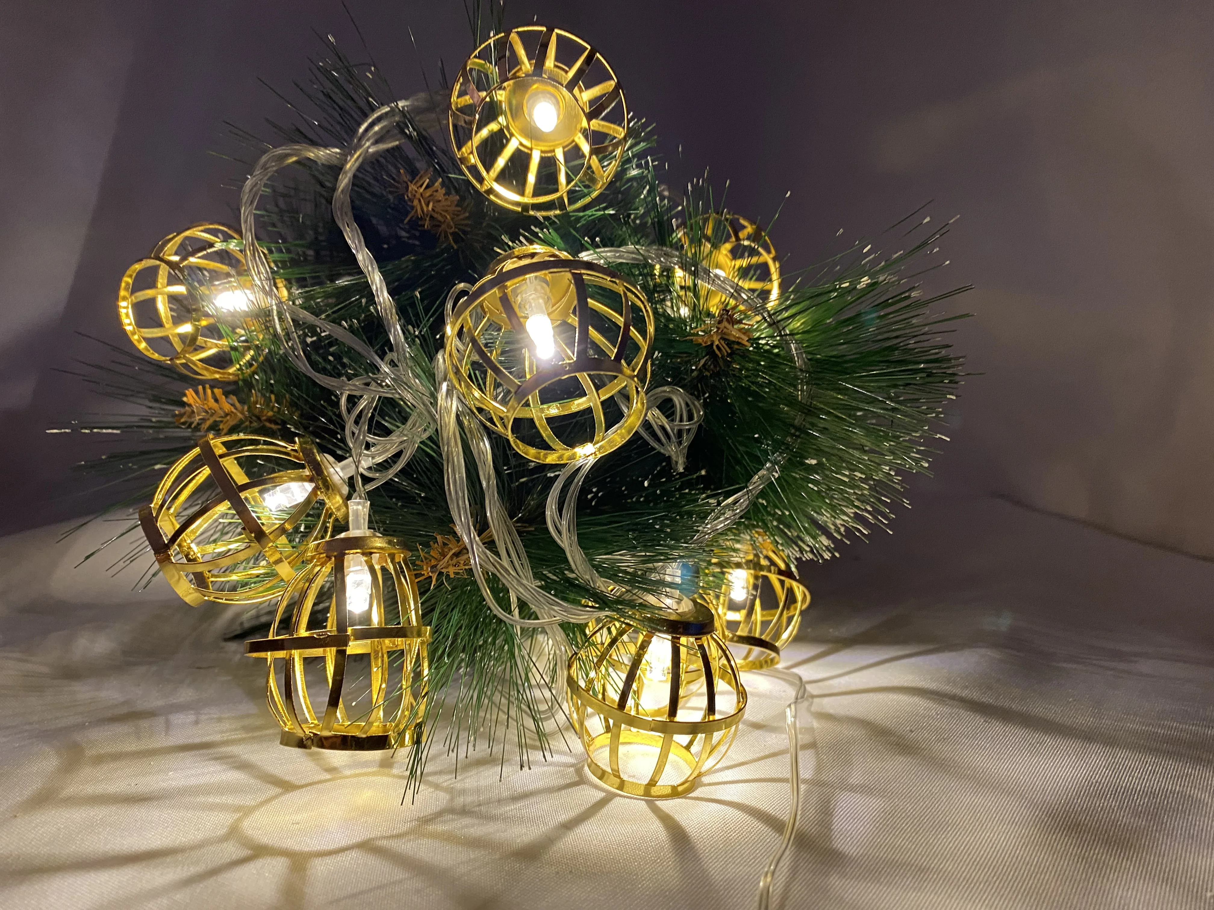 Гирлянда светодиодная &quotЗолотые шары&quot 3 метра 10 ламп |