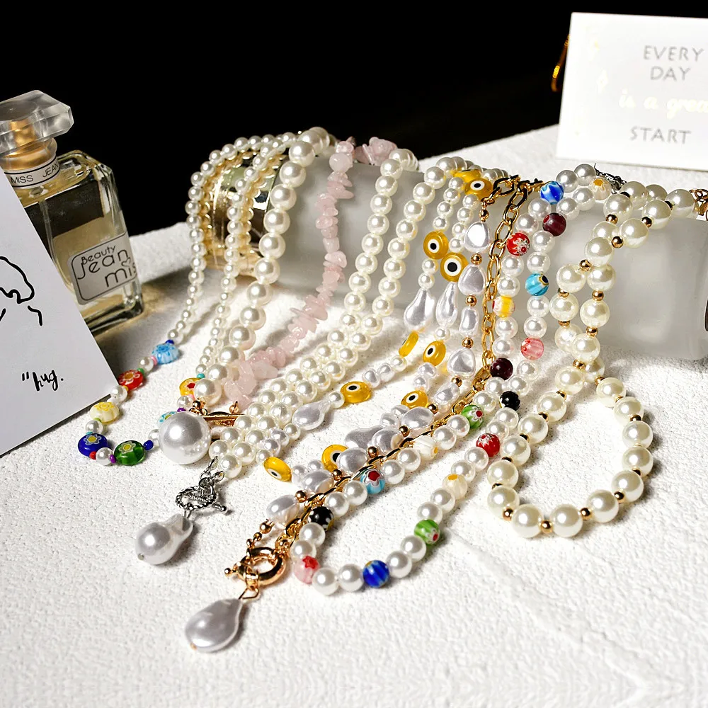 

Hand-beaded Colorful Bohemian Glass Flower Necklace Women's Pearl Clavicle Chain Metal Autumn and Winter Sweater Accessories