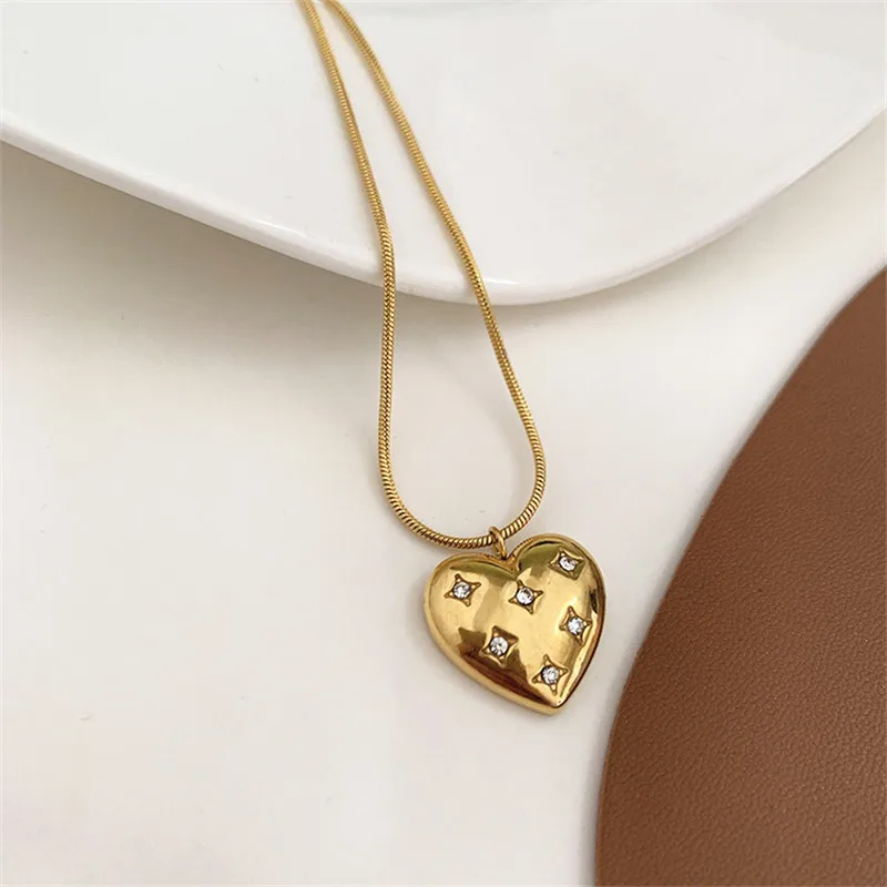 

YEYULIN искусственное циркониевое ожерелье с подвеской в форме сердца для женщин и девушек, ожерелье с цепочкой в виде змеи, модные ювелирные и...