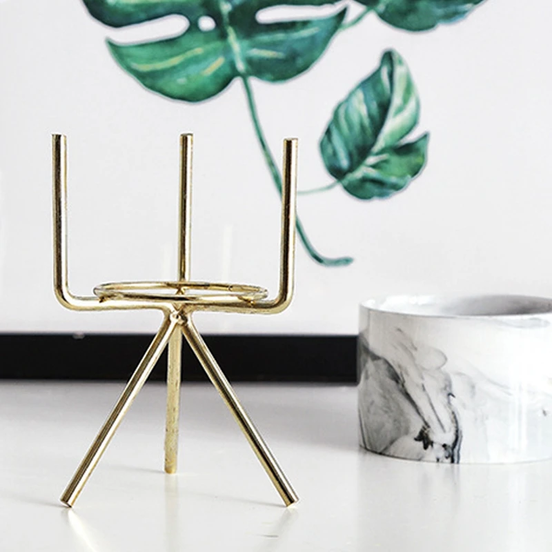 Скандинавский дом минималистский стиль мраморная ваза из кованого железа