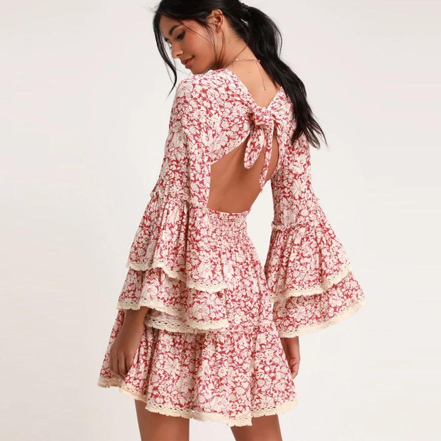 Женское Короткое платье из искусственного шелка с длинным рукавом и цветочным