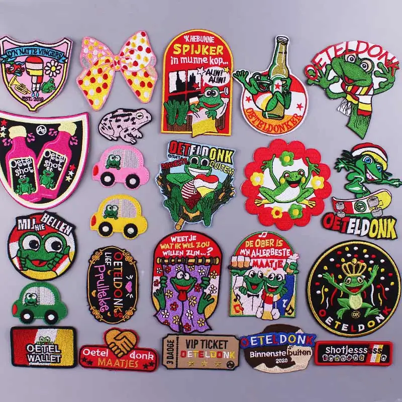 Забавные мультяшные нашивки вышитые для одежды Пепе-лягушка термоклейкие на