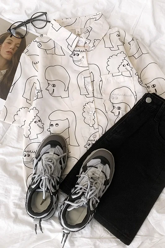 

Cartoon Print Short Sleeve Shirt Simple Pen Head Picture Lapel And Breasted Loose And Thin Top