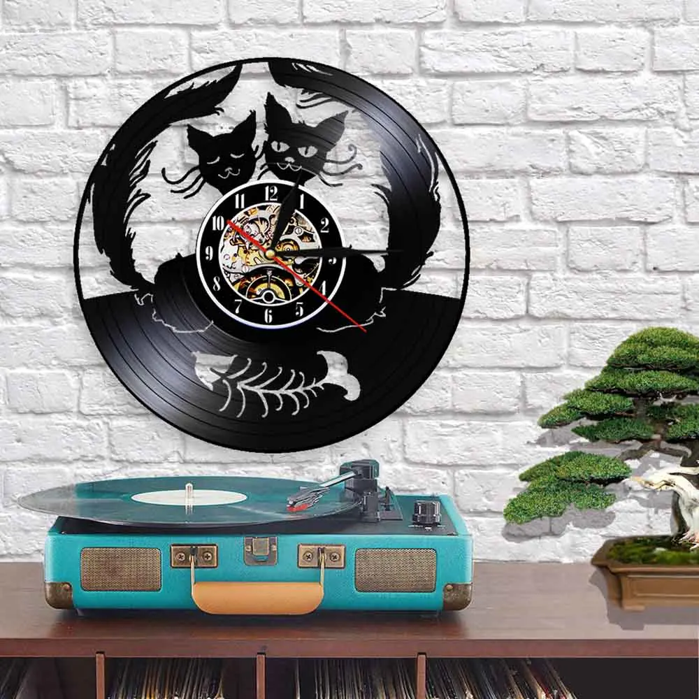 Настенные часы с изображением кошек влюбленных современный дизайн настенные