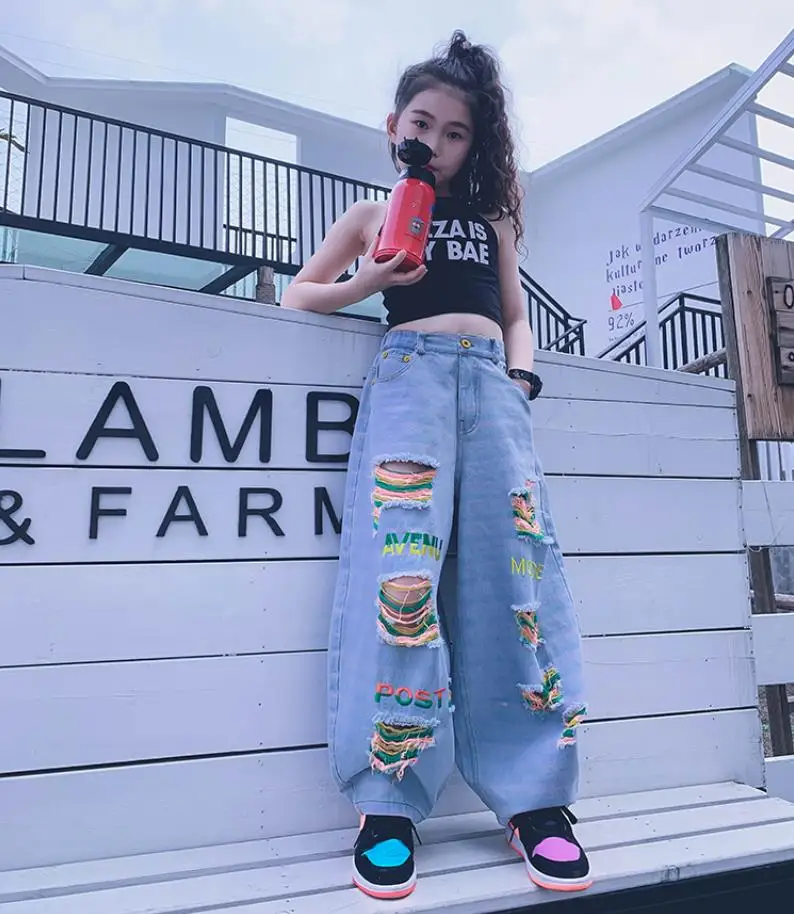 

Baby boys Girls Denim pants 2020 New Children Jeans Loose casual holes letter trousers fashion Kids Teens jeans pants Y3131
