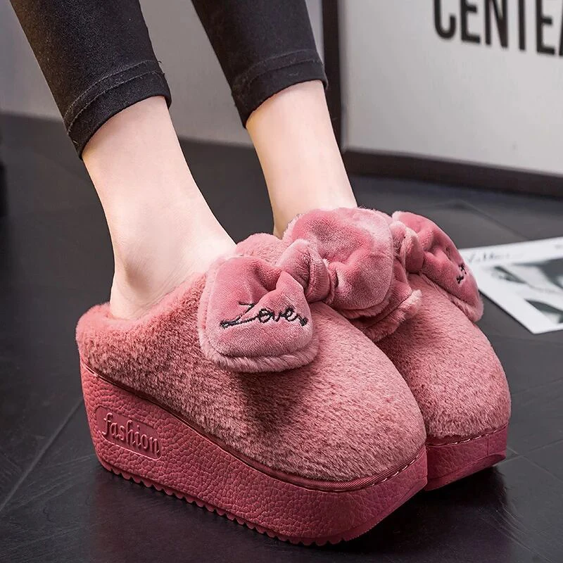 Женские зимние тапочки хлопковые на толстой подошве теплые с бантиком из