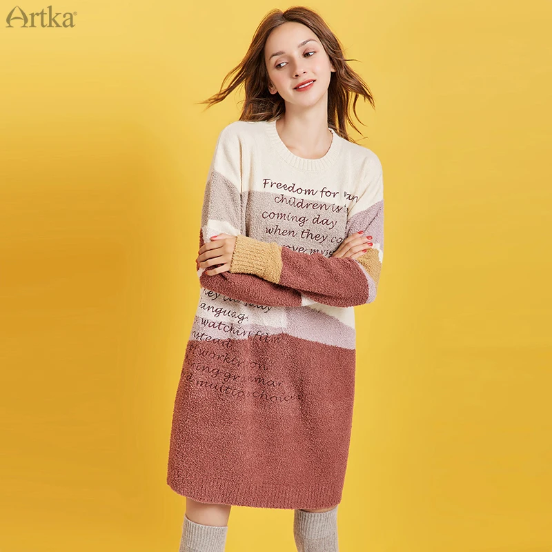 ARTKA, зимнее Новое Женское платье с вышитыми буквами, цветной Вязанный свитер, платья, толстый Свободный Длинный свитер, платье Y010091Q