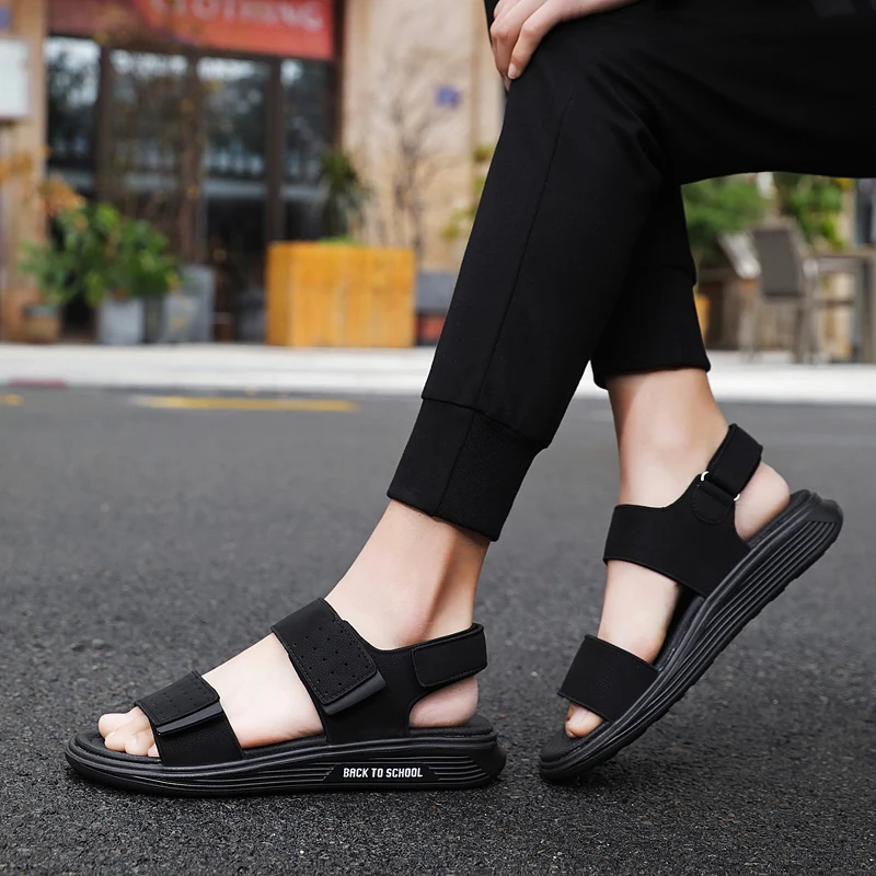 Сандалии мужские летние на плоской подошве модные Нескользящие пляжные шлепанцы