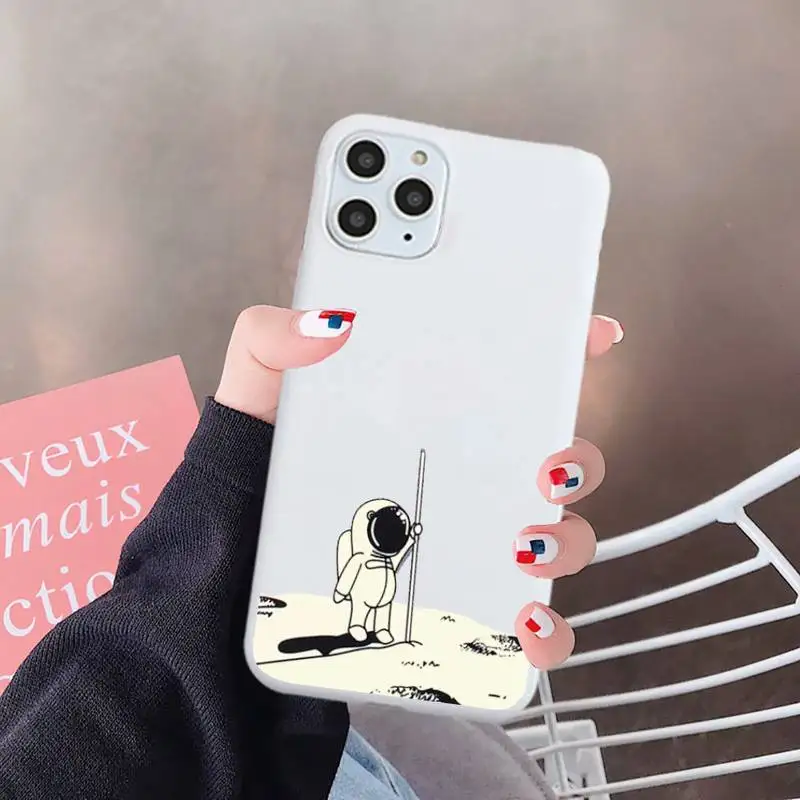 

Cartoon astronaut art pattern capa Phone Case Candy Color for iPhone 6 7 8 11 12 s mini pro X XS XR MAX Plus