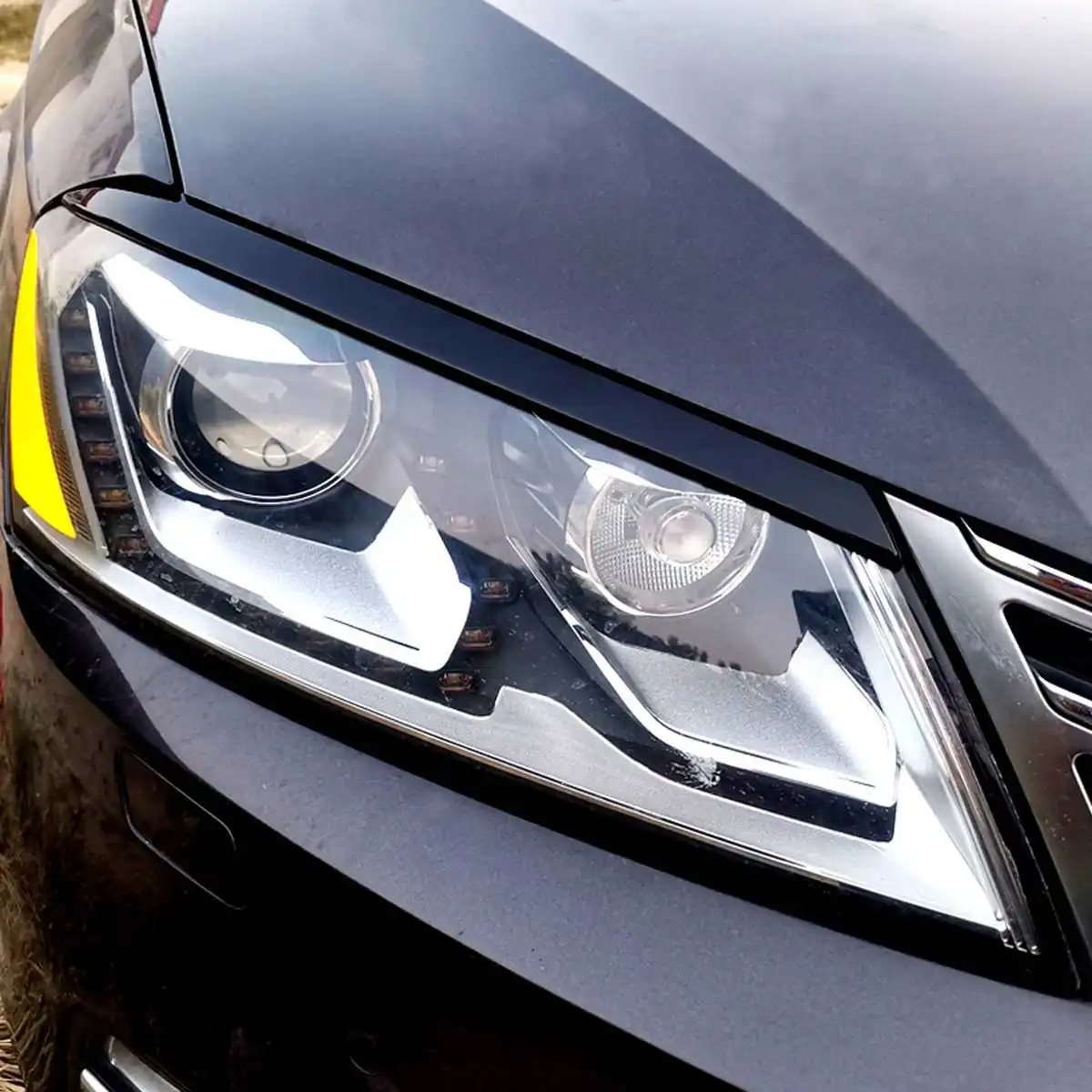 

Piano Black Car Headlight Head Lamp Light Eyelid Eyebrow Stickers Cover Trim Accessories For Volkswagen for Passat B7 2010 -2014