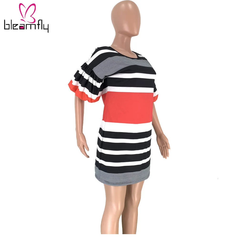 Женское летнее платье средней длины в полоску с принтом повседневное облегающее