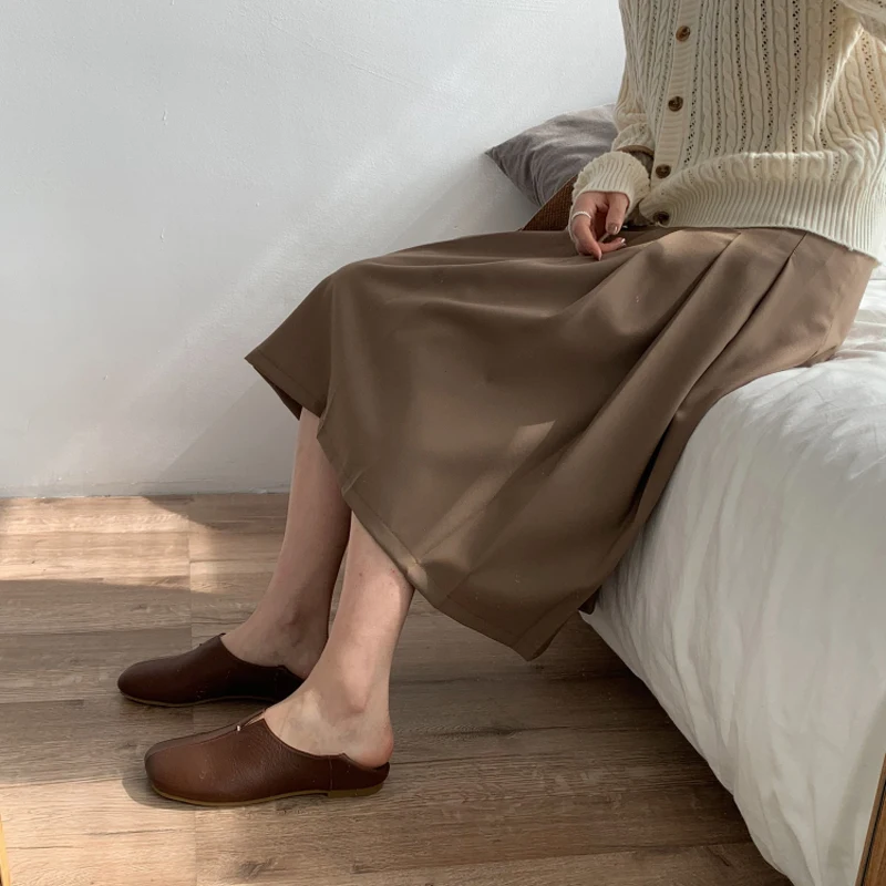 

Spring and autumn women's casual solid color high-waist pleated skirt