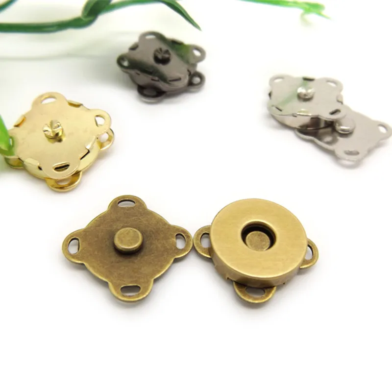 В общей сложности 20 блоков Бронзовый/серебристый/золотистый/угольно-черный