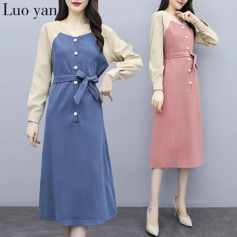 Женское платье в Корейском стиле элегантное и удобное с V образным вырезом