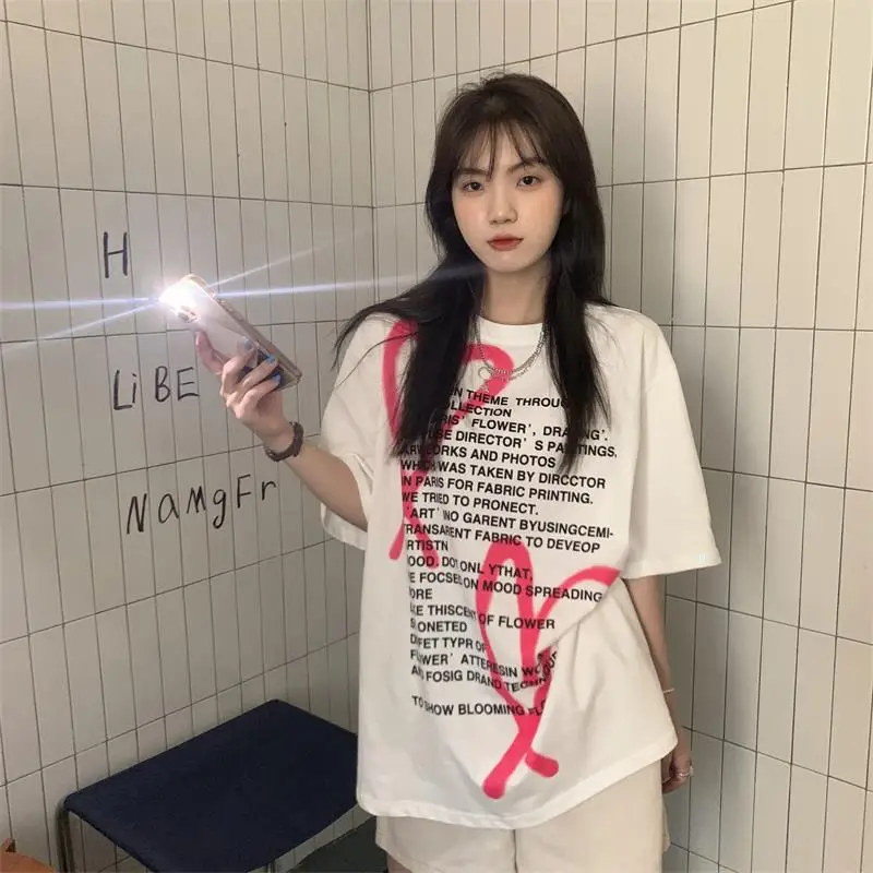 

Love Graffiti Letters Bf Loose Tshirt Women's T-shirts Tops Japanese Kawaii Ulzzang Female Korean Harajuku Clothes For Women