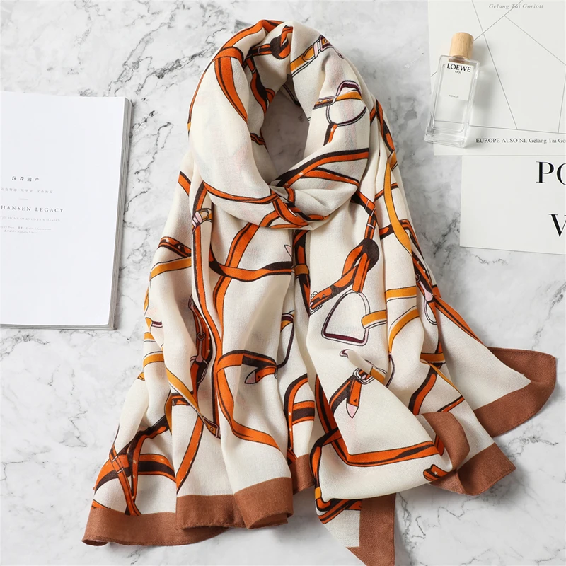

2020 New design brand women scarf fashion print cotton spring winter warm scarves hijabs lady pashmina foulard bandana plaid