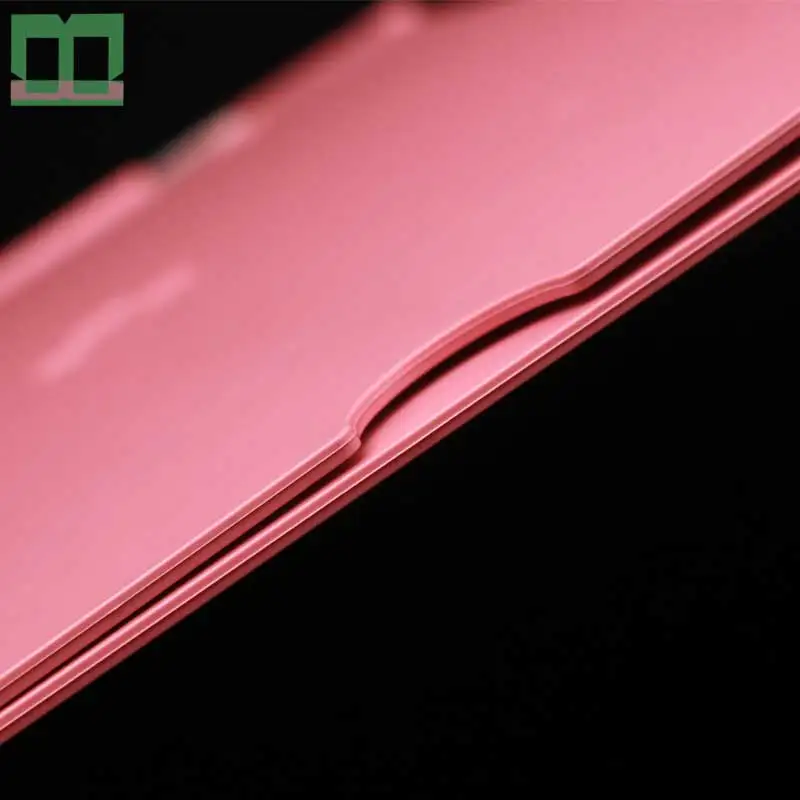 Кейсы с зажимами плотные качественные пластмассовые синие розовые