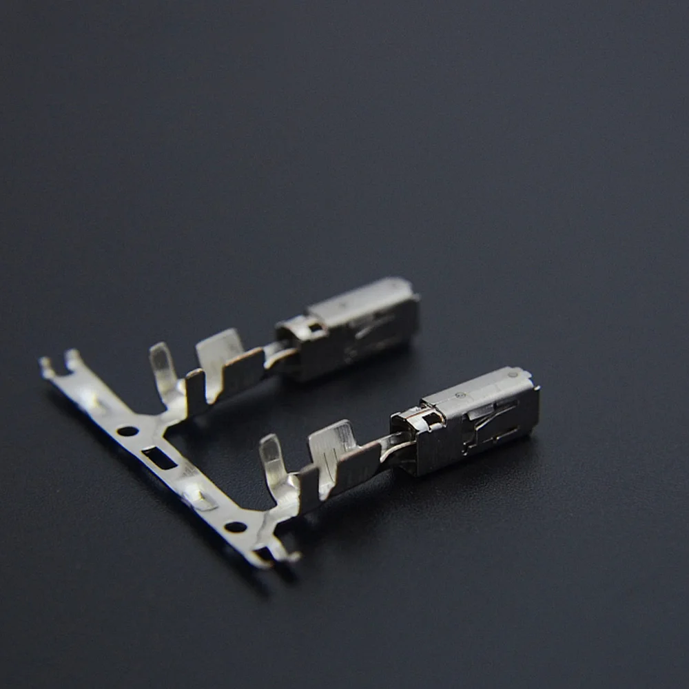 1241388 1 Обжимные гнездовые разъемы для автомобиля большая модель J519 VW контактный