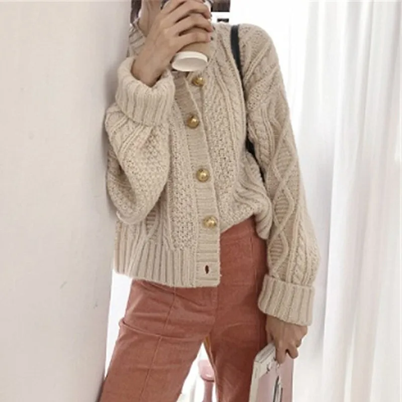 Женский плотный короткий кардиган винтажный однобортный вязаный с круглым