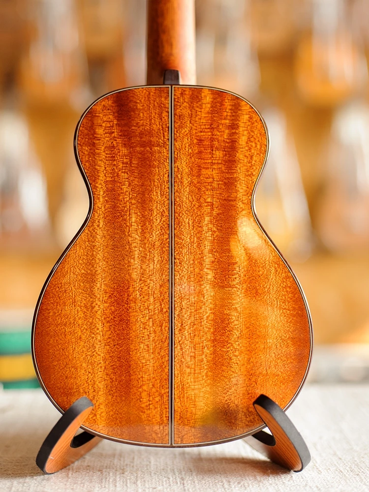 

Manuel mauloatc-50 mahogany veneer yukri 23 / 26 inch soundtrack beginner